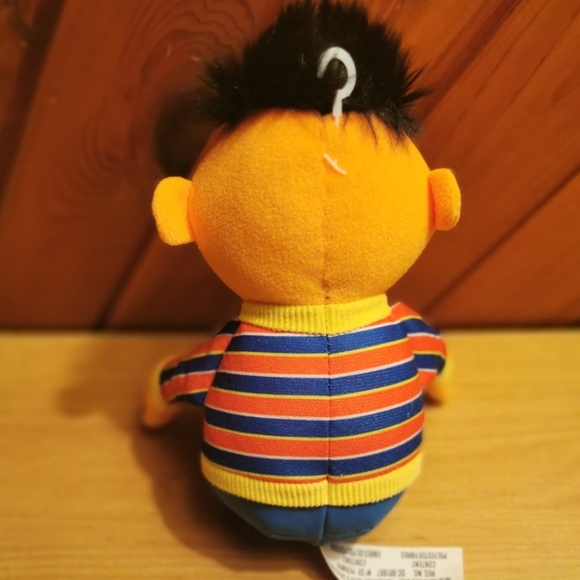 Sesame Street Ernie Plush - Picture 3 of 5
